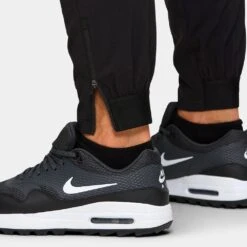 Macade Golf Trousers - Tech Jogger Pant - Black SS23 20 Macade Golf Trousers - Tech Jogger Pant - Black SS23 -Golf Fashion Shop 0019 macade golf trousers tech jogger pant black ss23 pa20210615 121