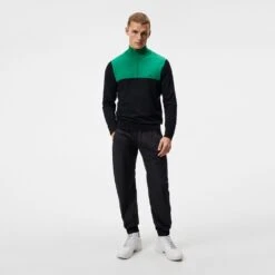 J.Lindeberg Golf Pullover - Jeff Knitted QZ - Black SS23 -Golf Fashion Shop 0049 amkw08141 9999 005 original 2