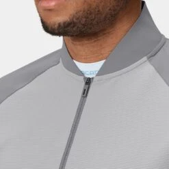 Macade Golf Pullover - Tech Quarter Zip - Grey SS23 -Golf Fashion Shop 0083 macade golf pullover tech quarter zip grey ss23 sw20211056 70
