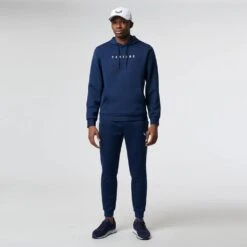 Castore Golf Pullover - Scuba Hoodie - Peacoat SS23 17 Castore Golf Pullover - Scuba Hoodie - Peacoat SS23 -Golf Fashion Shop castore golf pullover scuba hoodie peacoat ss23 cm0541 191 6