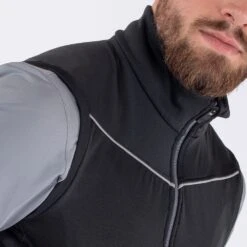 Galvin Green Golf Vest - Davon Insula - Black SS23 -Golf Fashion Shop galvin green golf insula davon full zip ss22 01c