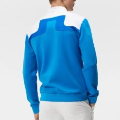 J.Lindeberg Golf Pullover - Jeff Crew Neck - Brilliant Blue SS23 16 J.Lindeberg Golf Pullover - Jeff Crew Neck - Brilliant Blue SS23 -Golf Fashion Shop j lindeberg golf pullover jeff crew neck brilliant blue ss23 amjs07967 o175 12