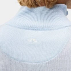 J.Lindeberg Golf Pullover - Kian QZ Sweater - Skyway AW23 -Golf Fashion Shop j lindeberg golf pullover kian qz sweater skyway aw23 gmkw09326 o010 21