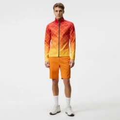 J.Lindeberg Golf Mid Layer - Omnia FZ - Sunset Fade SS23 18 J.Lindeberg Golf Mid Layer - Omnia FZ - Sunset Fade SS23 -Golf Fashion Shop j lindeberg golf pullover omnia mid layer sunset fade logo ss23 amjs07876 i174 d