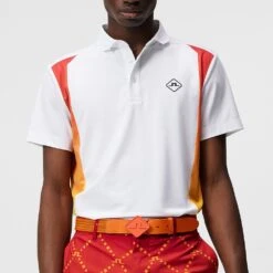J.Lindeberg Golf Shirt - Freddy Regular Fit - White SS23 -Golf Fashion Shop j lindeberg golf shirt freddy regular fit polo white ss23 gmjt07565 0000 e
