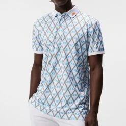 J.Lindeberg Golf Shirt - KV Print Regular Fit - LBB Diamond AW23 -Golf Fashion Shop j lindeberg golf shirt kv print regular fit lbb diamond aw23 gmjt08571 a037 61