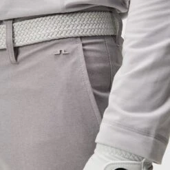 J.Lindeberg Golf Trousers - Ellott Pant Slim - Light Grey Mel. SS23 16 J.Lindeberg Golf Trousers - Ellott Pant Slim - Light Grey Mel. SS23 -Golf Fashion Shop j lindeberg golf trousers ellott grey 01