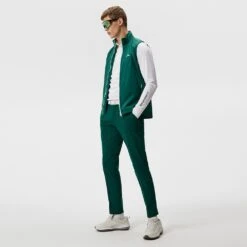 J.Lindeberg Golf Trousers - Vent Pant Slim - Rain Forest SS23 -Golf Fashion Shop j lindeberg golf trousers vent rain forest 2