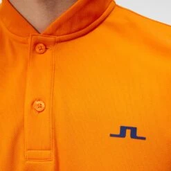 J.Lindeberg Golf Shirt - Bode Regular Fit - Exuberance AW23 18 J.Lindeberg Golf Shirt - Bode Regular Fit - Exuberance AW23 -Golf Fashion Shop j lindeberg golf shirt bode regular fit exuberance aw23 5 detail