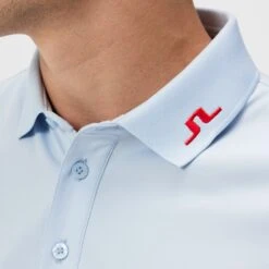 J.Lindeberg Golf Shirt - Heath Regular Fit - Skyway AW23 -Golf Fashion Shop j lindeberg golf shirt heath regular fit skyway aw23 5 detail