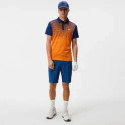 J.Lindeberg Golf Shirt - Lowell Slim Fit - Estate Blue AW23 17 J.Lindeberg Golf Shirt - Lowell Slim Fit - Estate Blue AW23 -Golf Fashion Shop j lindeberg golf shirt lowell slim fit estate blue aw23 5 detail