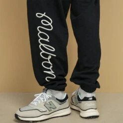 Malbon Golf Joggers - Rocky Sweatpants - Black SS23 13 Malbon Golf Joggers - Rocky Sweatpants - Black SS23 -Golf Fashion Shop malbon golf trousers rocky sweatpants black ss23 m 7607 blk a