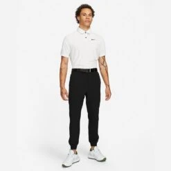 Nike Golf Trousers - NK Unscripted Cuffed Jogger - Black FA23 -Golf Fashion Shop nike golf joggers black detail 05