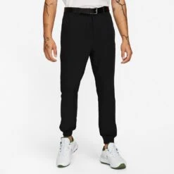 Nike Golf Trousers - NK Unscripted Cuffed Jogger - Black FA23 -Golf Fashion Shop nike golf joggers black detail 06