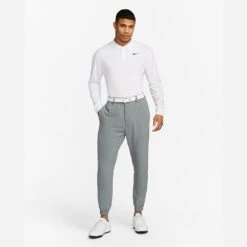 Nike Golf Trousers - NK Unscripted Cuffed Jogger - Smoke Grey FA23 19 Nike Golf Trousers - NK Unscripted Cuffed Jogger - Smoke Grey FA23 -Golf Fashion Shop nike golf joggers grey detail 00