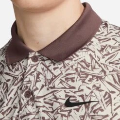 Nike Golf Shirt - NK DF Victory+ Print Polo - Coconut Milk SU23 -Golf Fashion Shop nike golf shirt nk df victory plus print polo coconut milk su23 dv8497 113 c