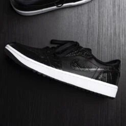 Nike Golf Shoes - Air Jordan 1 Low G - Black Croc SP23 -Golf Fashion Shop nike golf shoes air jordan 1 black croc detail 02