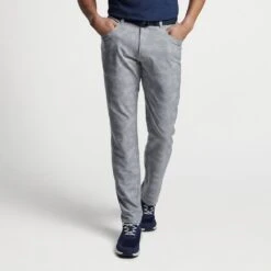 Peter Millar Golf Trousers - 5 Pocket Pant - Brushstroke Camo AW23 14 Peter Millar Golf Trousers - 5 Pocket Pant - Brushstroke Camo AW23 -Golf Fashion Shop peter millar model shot 0000s 0003 mf23eb68fb gale alt a