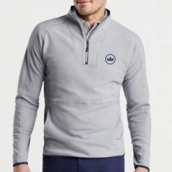 Peter Millar Golf Pullover - Thermal Micro Fleece QZ - Gale Grey AW23 16 Peter Millar Golf Pullover - Thermal Micro Fleece QZ - Gale Grey AW23 -Golf Fashion Shop peter millar model shot 0000s 0028 mf23ez38 gale alt a